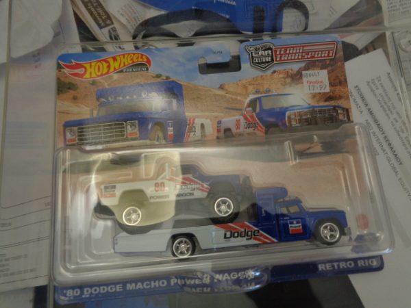 Hotwheels - Premium - Team transport - Dodge Macho Power Wagon of 1980, retro rig, # 51