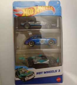 Hot Wheels - 3 car pack containing a Ferrari and a Porsche