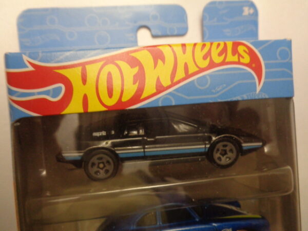 Hot Wheels - 3 car pack containing a Ferrari and a Porsche - Image 4