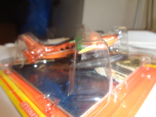 Matchbox - Sky Busters - CESSNA CARAVAN - 8/33 - Image 2