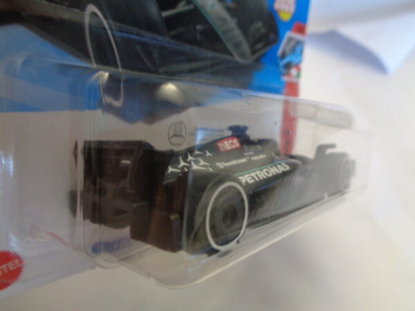 Hotwheels - Formula 1 - MERCEDES AMG PETRONAS FORMULA ONE TEAM - 59/250 - 1/5 - Image 3