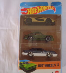 Hotwheels - 3 car multipack - 2024 - including green Porsche