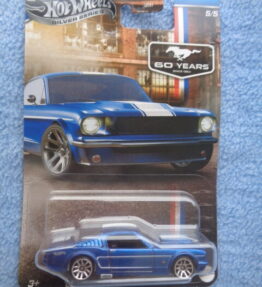 Hotwheels - Silver Series - 60 Years - Mustang Series - '65 FORD MUSTANG 2+2 FASTBACK - 5/5 - Metal base