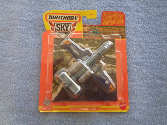 Matchbox - Sky Busters - A10-A THUNDERBOLT - 28/32 - Heavy bomber plane - Grey blue color