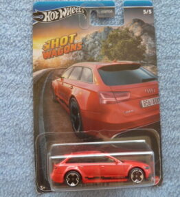 Hotwheels - Shot Wagons - '17 AUDI RS 6 AVANT - 5/5 - Red