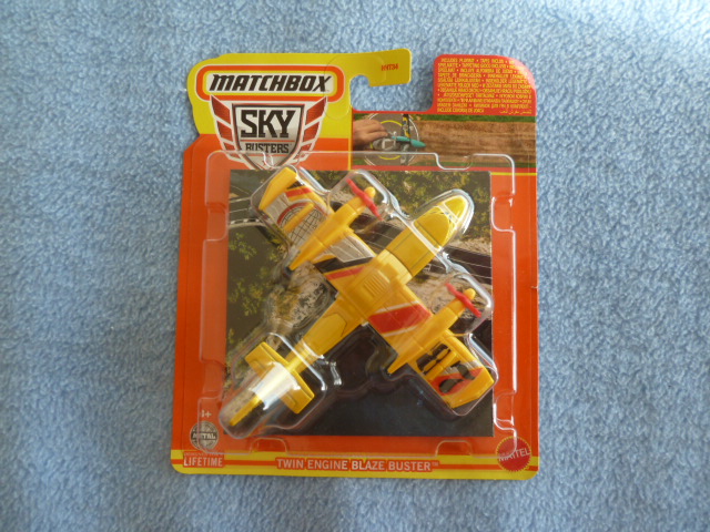 Matchbox - 2021 - Sky Busters - TWIN ENGINE BLAZE BUSTER - 16/32 - Fire fighting plane - Yellow color