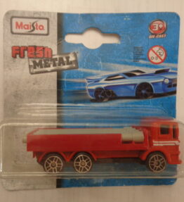 Maisto - Fresh Metal - FIRE TRUCK CARRYING EXTENSION PIPES - Red - Our ref. 032