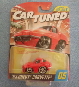 Car Tuned - Series 1 - '63 CHEVY CORVETTE - # 05 - Red