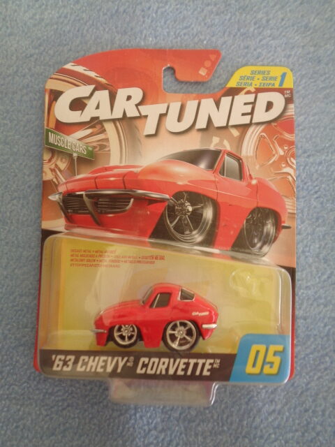 Car Tuned - Series 1 - '63 CHEVY CORVETTE - # 05 - Red