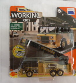 Matchbox - 2020 - Working Rigs - PIERCE VELOCITY AERIAL PLATFORM FIRE TRUCK - 7/16 - Gold