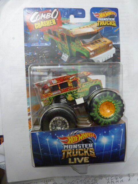 Hotwheels - 2022 - Monster Trucks Live - COMBO CRASHER - Big Foot - 74/68 - Green, red and orange colorations
