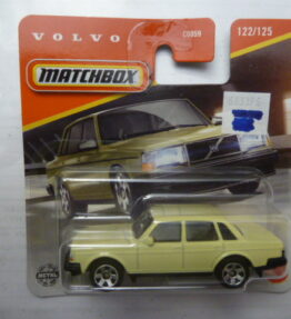 Matchbox - 2025 - Mainline - 1986 VOLVO 240 - 122/125 - Cream color