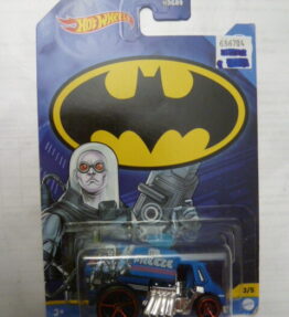 Hotwheels - 2021 - DC - COOL ONE - 3/5 - Blue