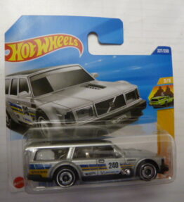 Hotwheels - 2025 - Mainline - VOLVO 240 DRIFT WAGON / BOLIDE DE DERAPAGE - Wagons Familiales - 227/250 - 3/5 - Station wagon - Silver color
