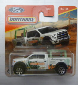Matchbox - 2024 - Mainline - 2015 FORD F-150 CONTRACTOR TRUCK / CAMION D'ENTREPRENIER - 113/125 - White