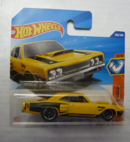 Hotwheels - 2024 - Mainline - '69 DODGE CORONET SUPERBEE - Muscle Mania - 208/250 - 5/10 - Yellow - Metal base