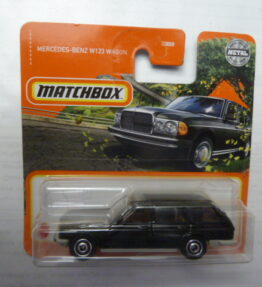 Matchbox - 2022 - Mainline - MERCEDES BENZ W123 WAGON - 22/100 - Black