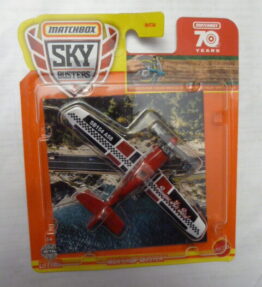Matchbox - 2022 - Sky Buster - MBX CROP DUSTER - 11/32 - Matchbox 70 Years Edition - Red and white fuselage with red black wings