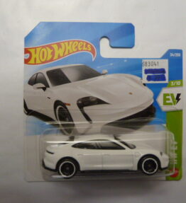 Hotwheels - 2025 - Mainline - PORSCHE TAYCAN TURBO S - 34/250 - 3/10 - HW EV - White