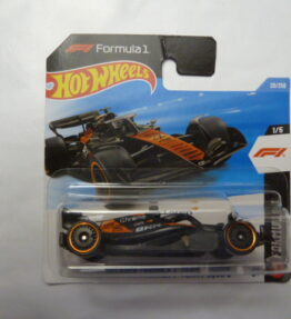 Hotwheels - 2025 - Mainline - McLAREN FORMULA 1' TEAM / EQUIPE - Black and orange