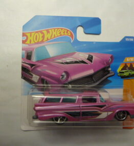 Hotwheels - 2026 - Mainline - 8 CRATE - 133/250 - 5/10 - Wagons Familiales - Pink
