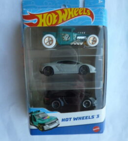 Hotwheels 3 - 2023 - 3 Car Multipack - Featuring black PORSCHE 911 Carrera