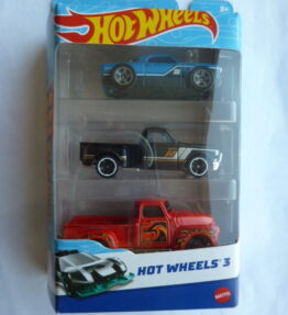 Hotwheels 3 - 2022 - 3 Car Multipack - Featuring 2 vintage pickup Chevy trucks black and white