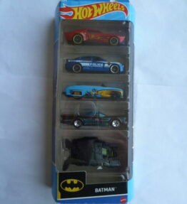 Hotwheels - 2022 - 5 Car Multipack - BATMAN - 4 Batmobiles and a Flying Bat