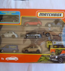 Matchbox - 2023 - 9 Car Multipack - Exclusive car offer - black MG 1971 model