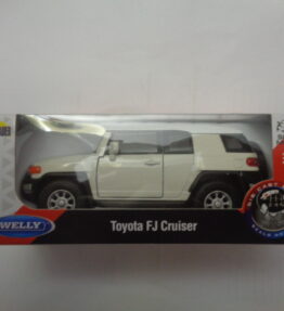 Welly - Scale 1 : 34 - TOYOTA FJ CRUISER - White