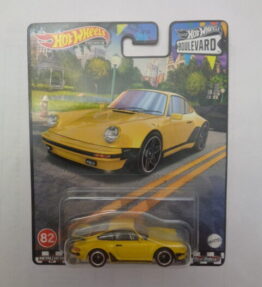 Hotwheels - 2020 - Premium - Boulevard - PORSCHE 911 TURBO (930) - # 82 - Yellow