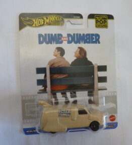 Hotwheels - 2024 - Premium - Pop Culture - Dump and Dumper - MUTT CUTTS VAN - Enclosed van - Cream white