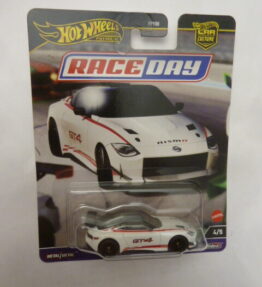 Hotwheels - 2024 - Premium - Car Culture - Race Day - 2023 NISSAN Z GT4 - 4/5 - White