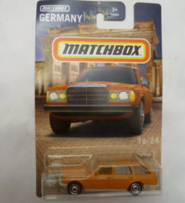 Matchbox - 2023 - Germany - Country Editions - MERCEDES BENZ W 123 WAGON - 16/24 - Orange brown
