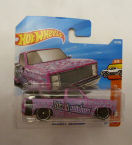 Hotwheels - 2026 - Mainline - '83 CHEVY SILVERADO - 42/250 - 3/5 - Truckin' Along - Pickup truck - Pink - Metal base